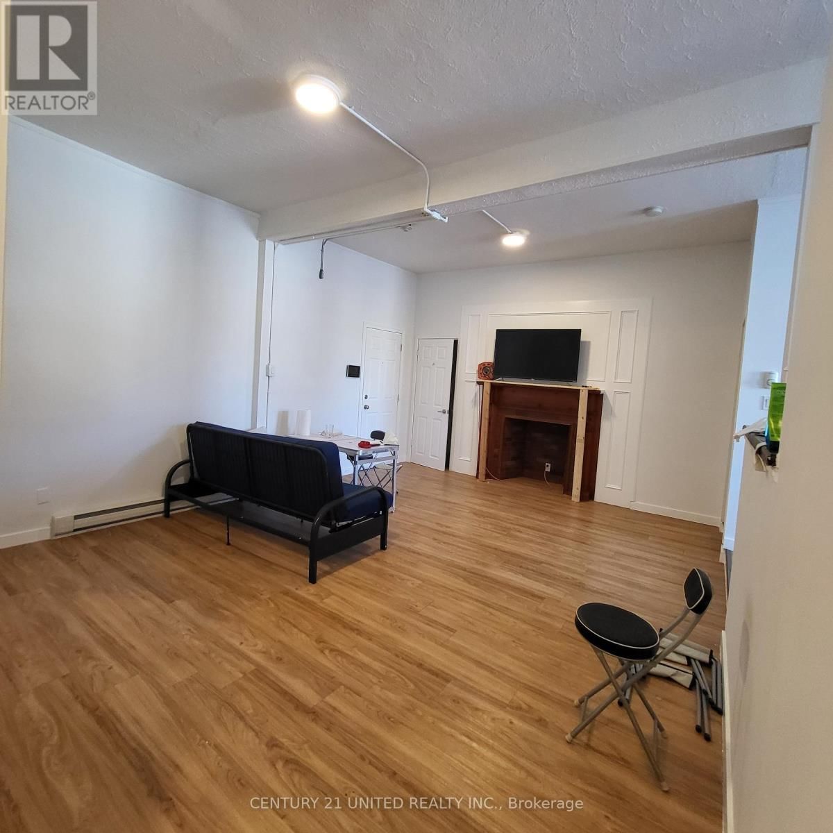 UNIT 2 - 174.5 HUNTER STREET Image 5