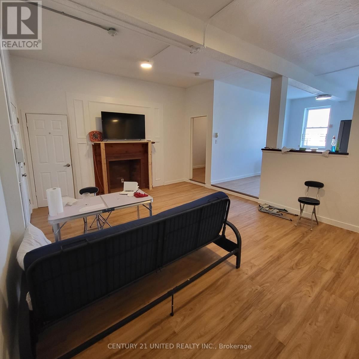 UNIT 2 - 174.5 HUNTER STREET Image 6