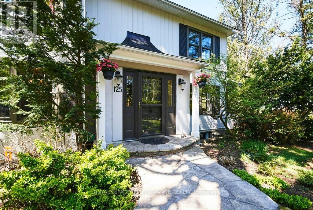 125 LANSDOWNE ROAD SOUTH Image 2