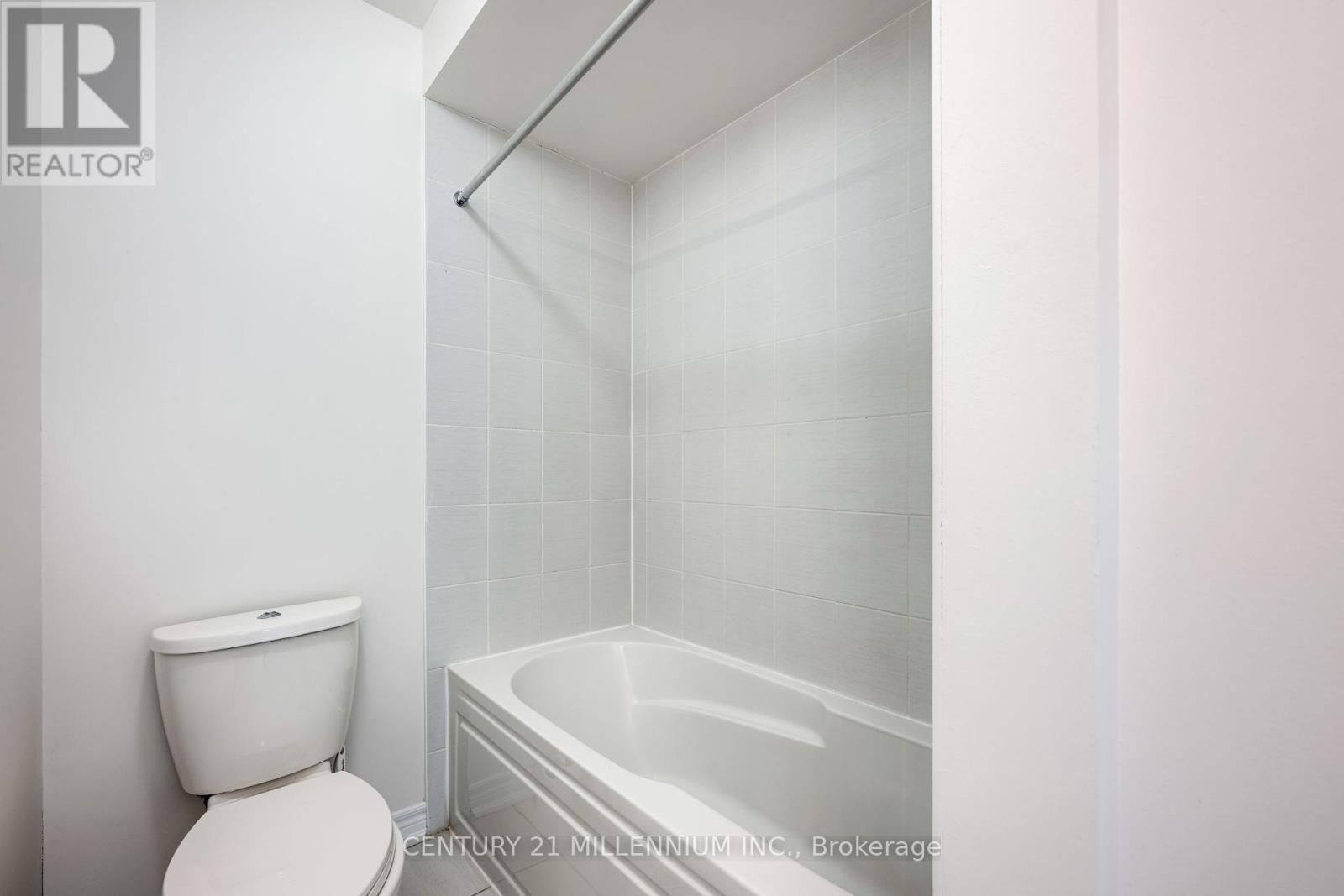 727 POTAWATOMI CRESCENT Image 30