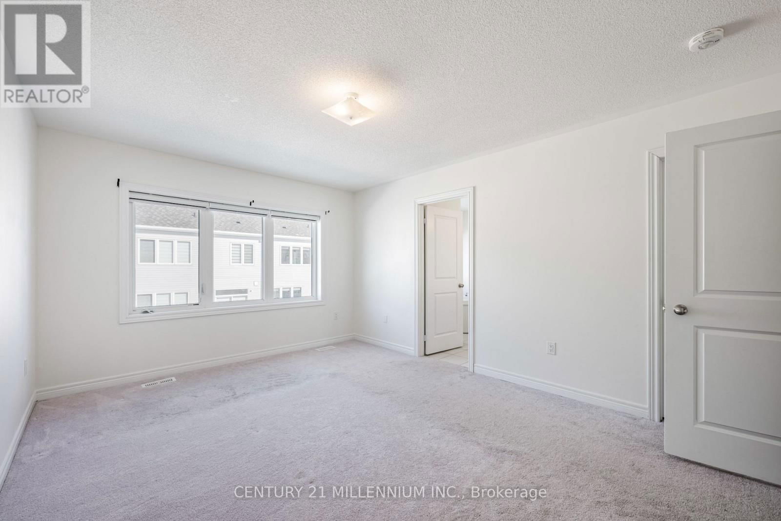 727 POTAWATOMI CRESCENT Image 34
