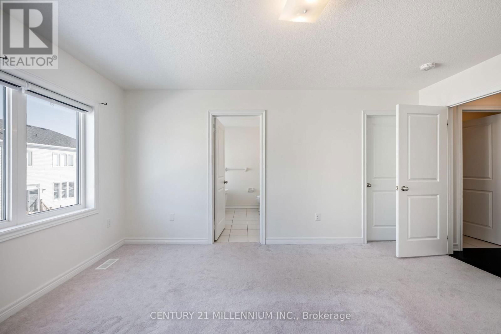 727 POTAWATOMI CRESCENT Image 35
