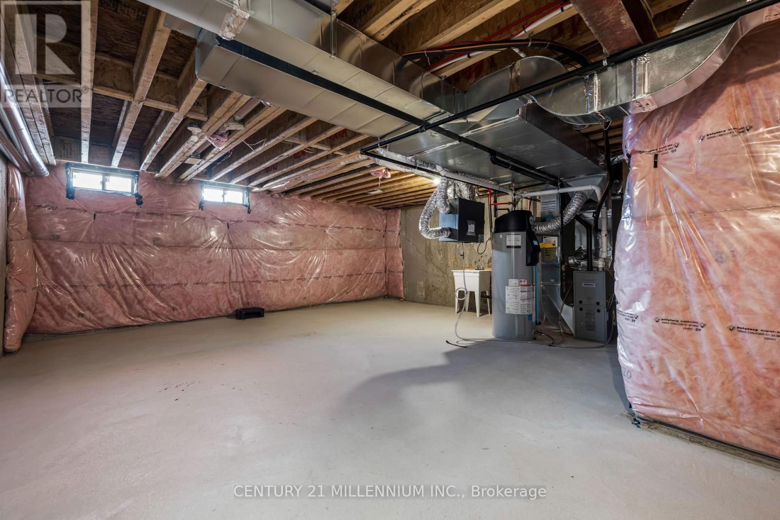 727 POTAWATOMI CRESCENT Image 40