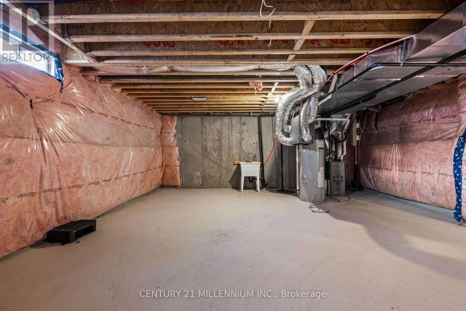727 POTAWATOMI CRESCENT Image 41