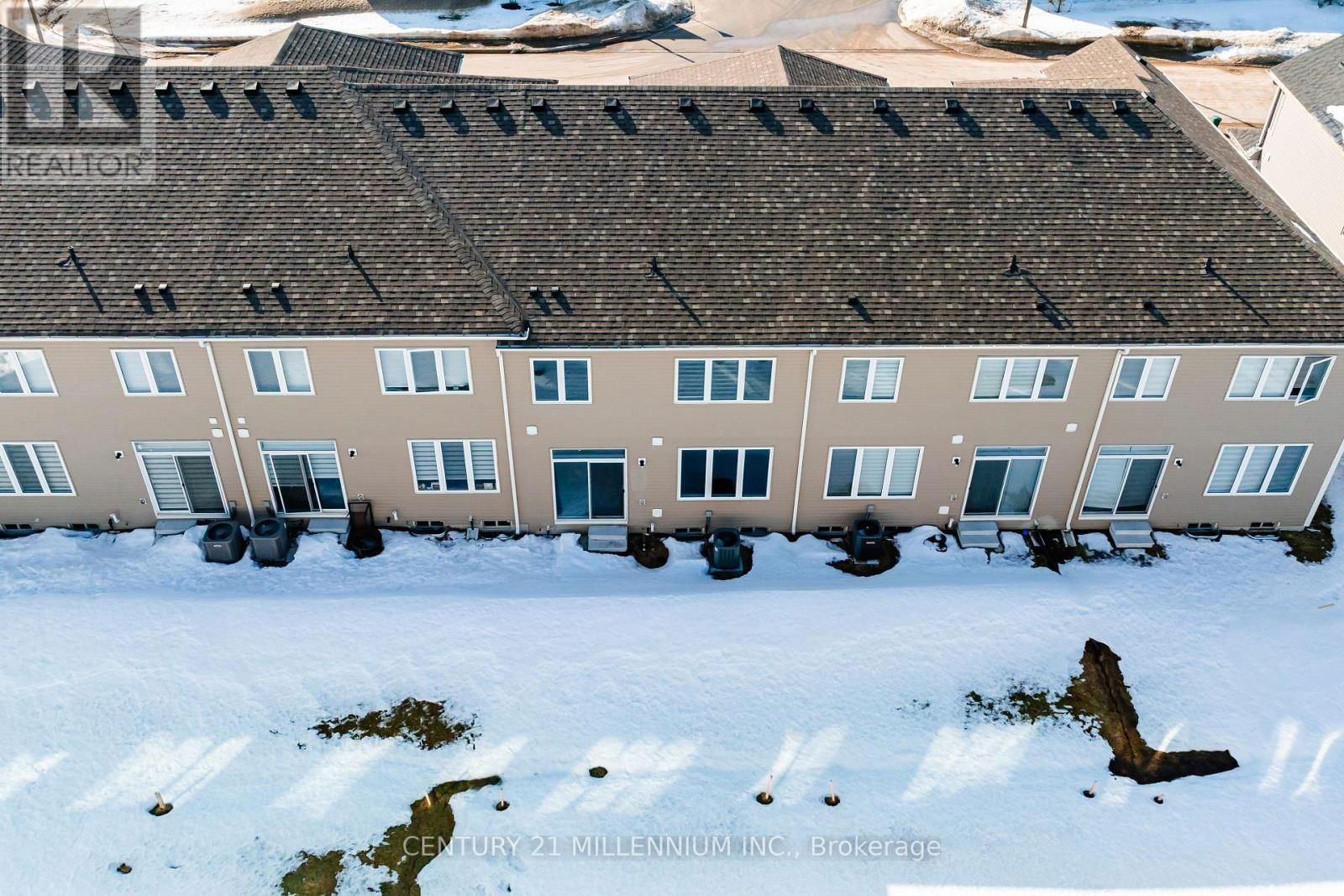 727 POTAWATOMI CRESCENT Image 44