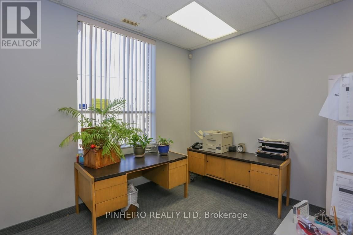 3 - 115 MIDPARK ROAD Image 6