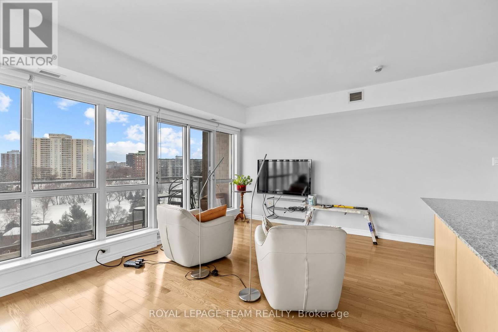 1002 - 70 LANDRY STREET Image 14