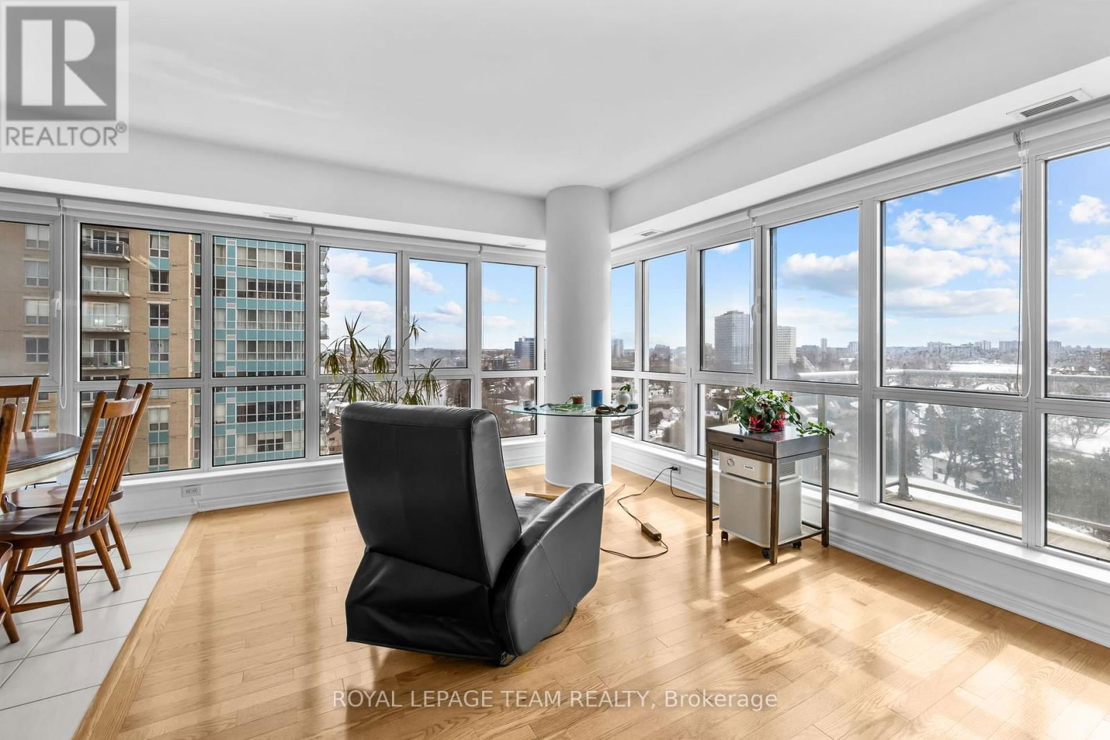 1002 - 70 LANDRY STREET Image 8
