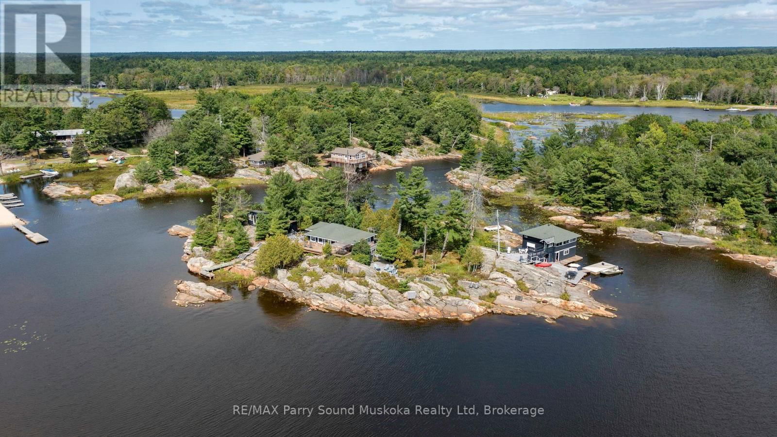 1 ISLAND 271C Image 1
