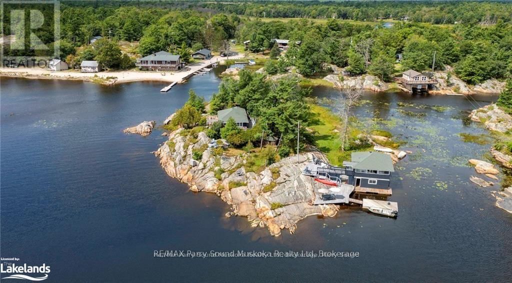 1 ISLAND 271C Image 8