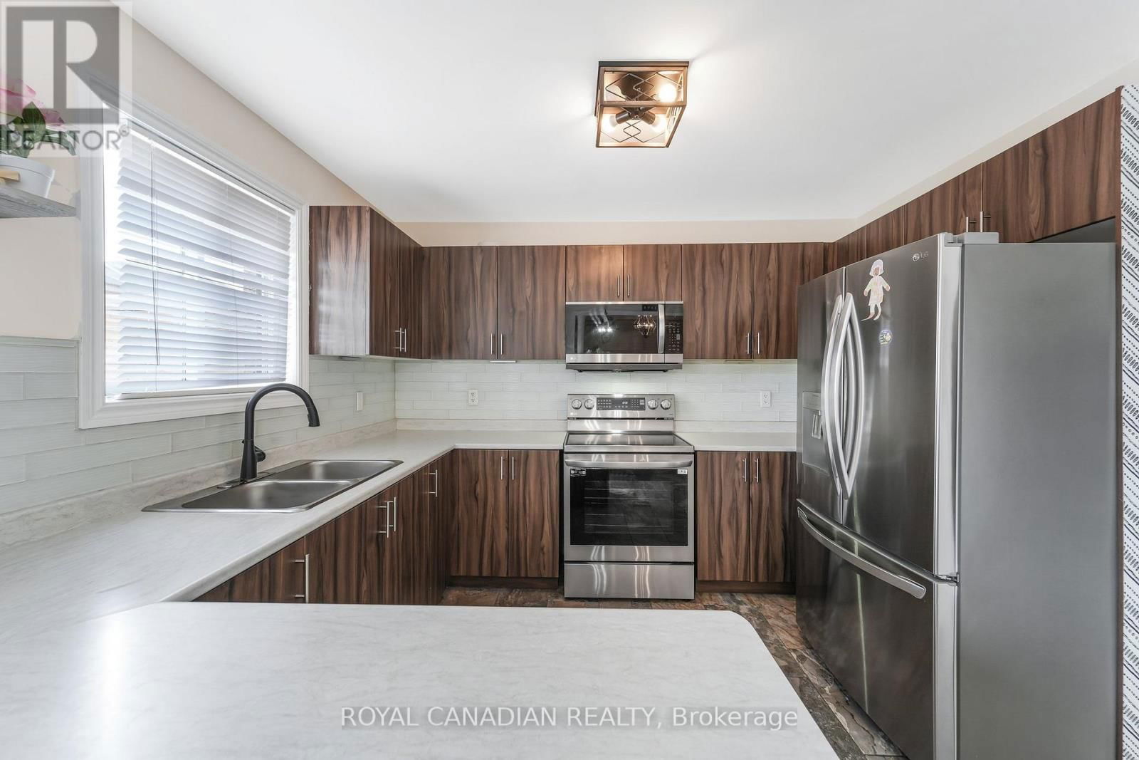 26 LORDS DRIVE Image 16