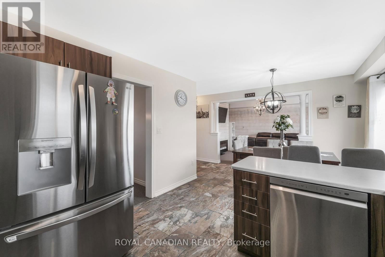 26 LORDS DRIVE Image 18