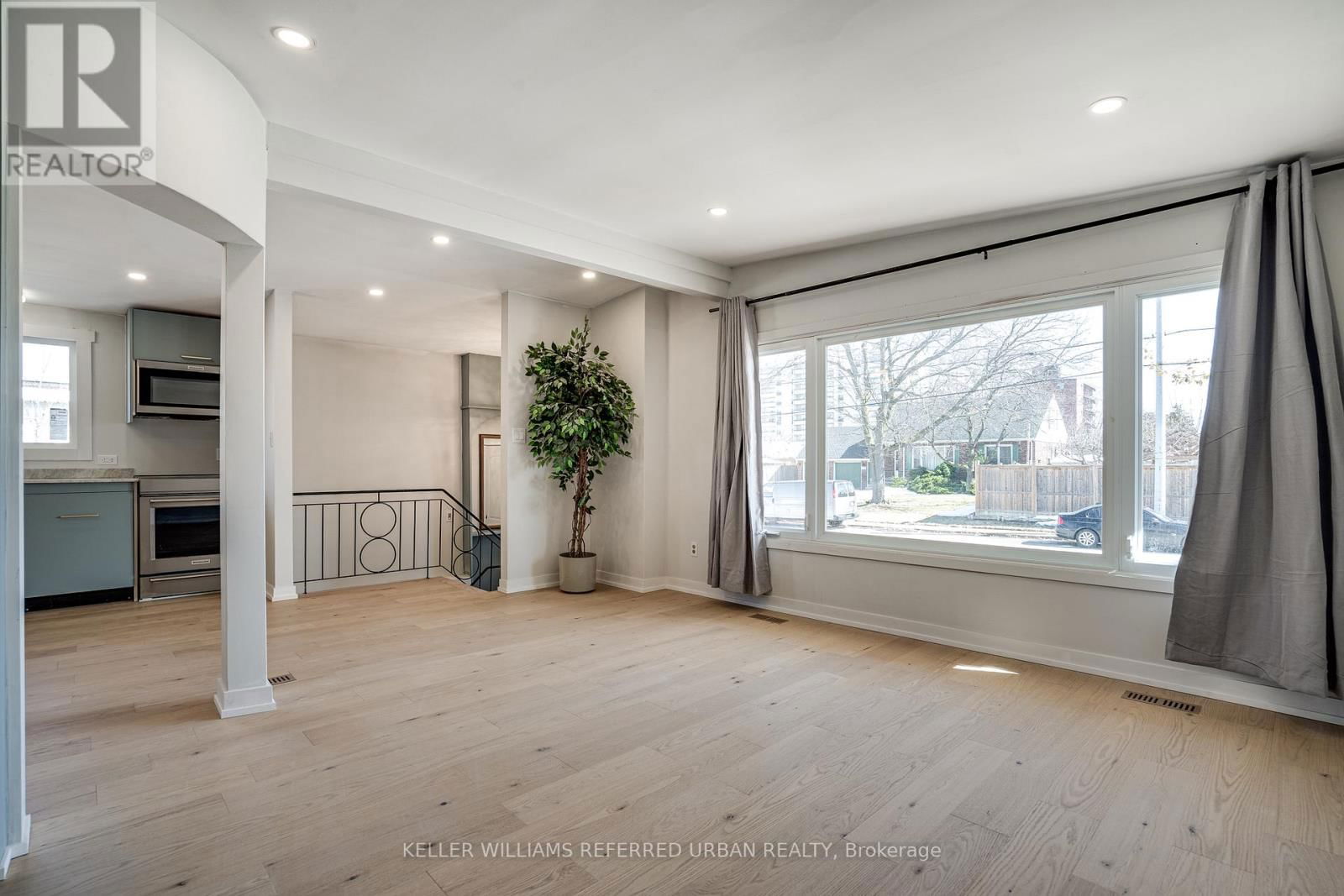 60 FIELDING CRESCENT Image 20