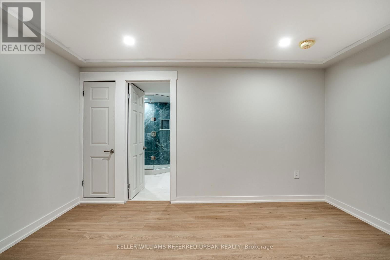 60 FIELDING CRESCENT Image 33