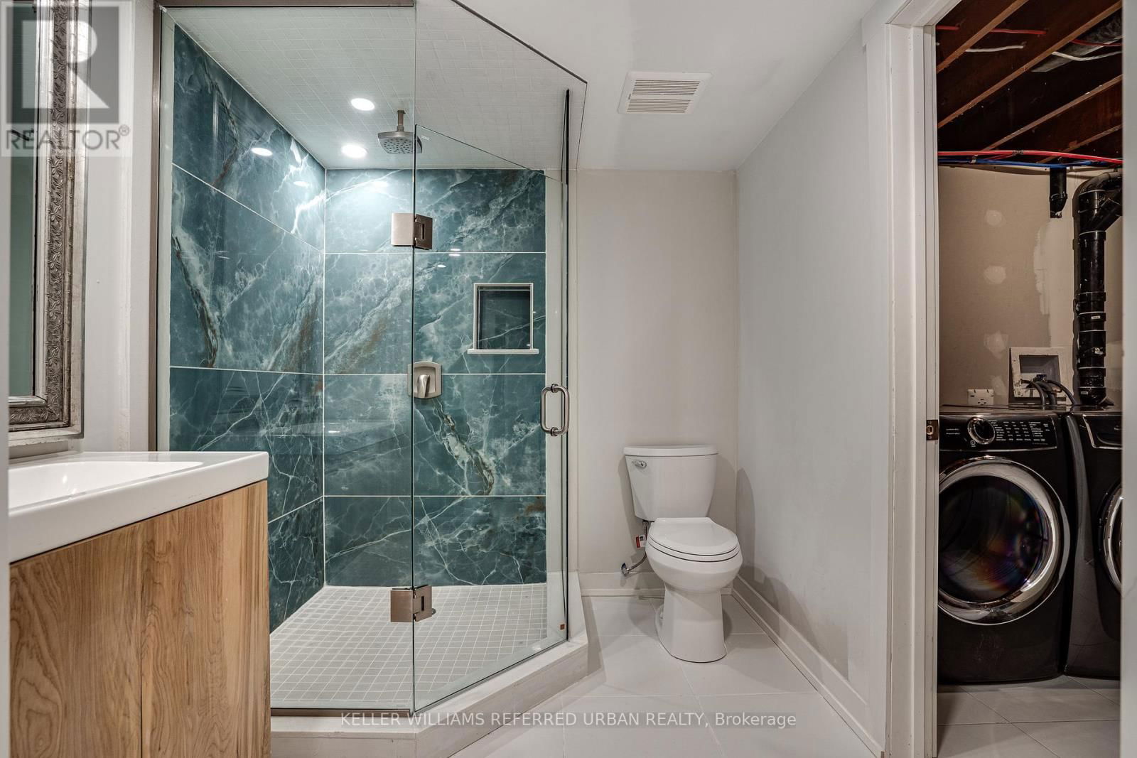 60 FIELDING CRESCENT Image 35
