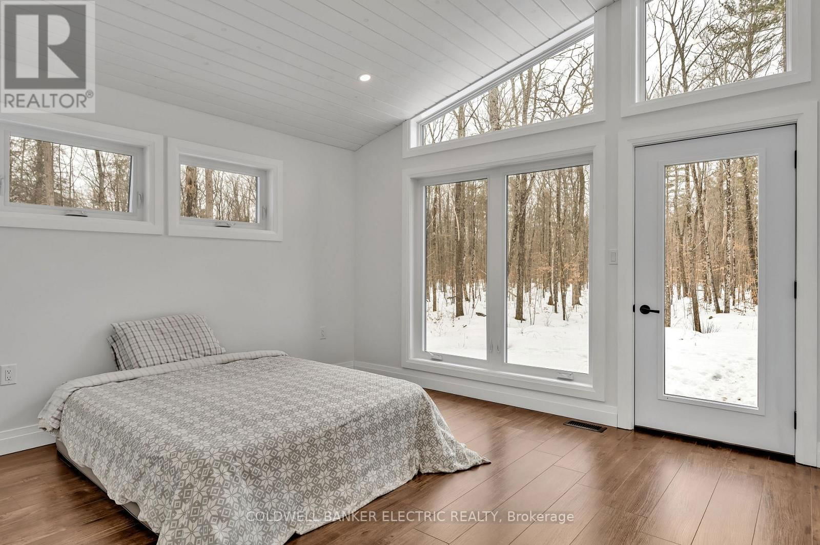 50 MAPLE ROAD Image 13