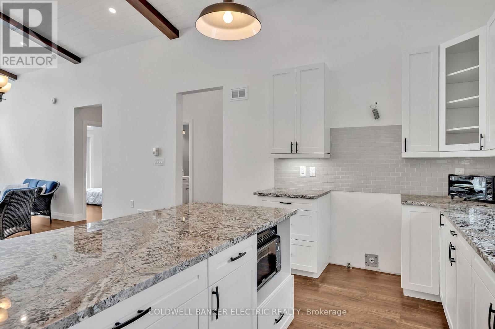 50 MAPLE ROAD Image 7
