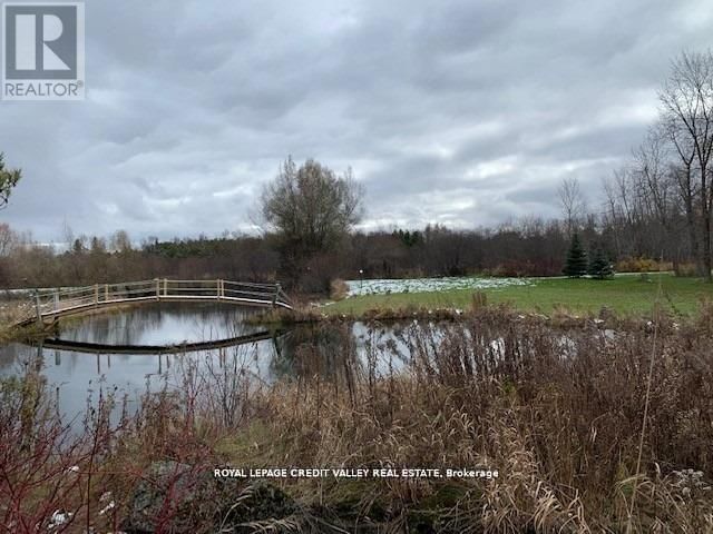 476345 3RD LINE Image 25