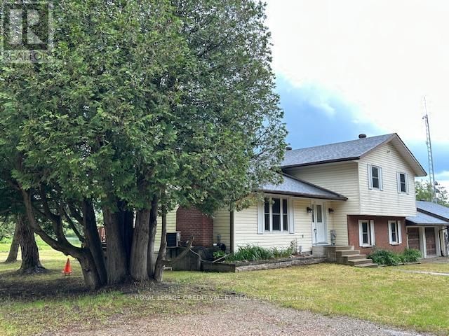 476345 3RD LINE Image 46