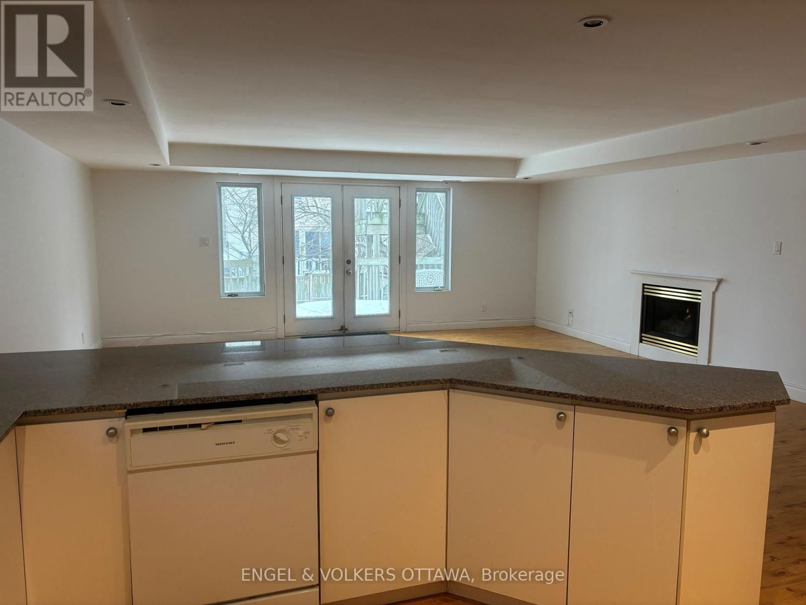 A - 306 PRESLAND ROAD Image 7