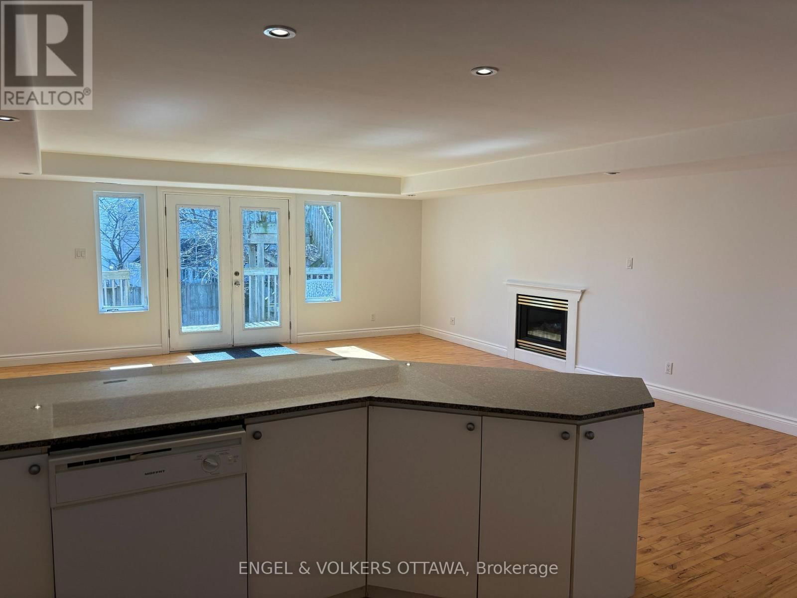 A - 306 PRESLAND ROAD Image 8
