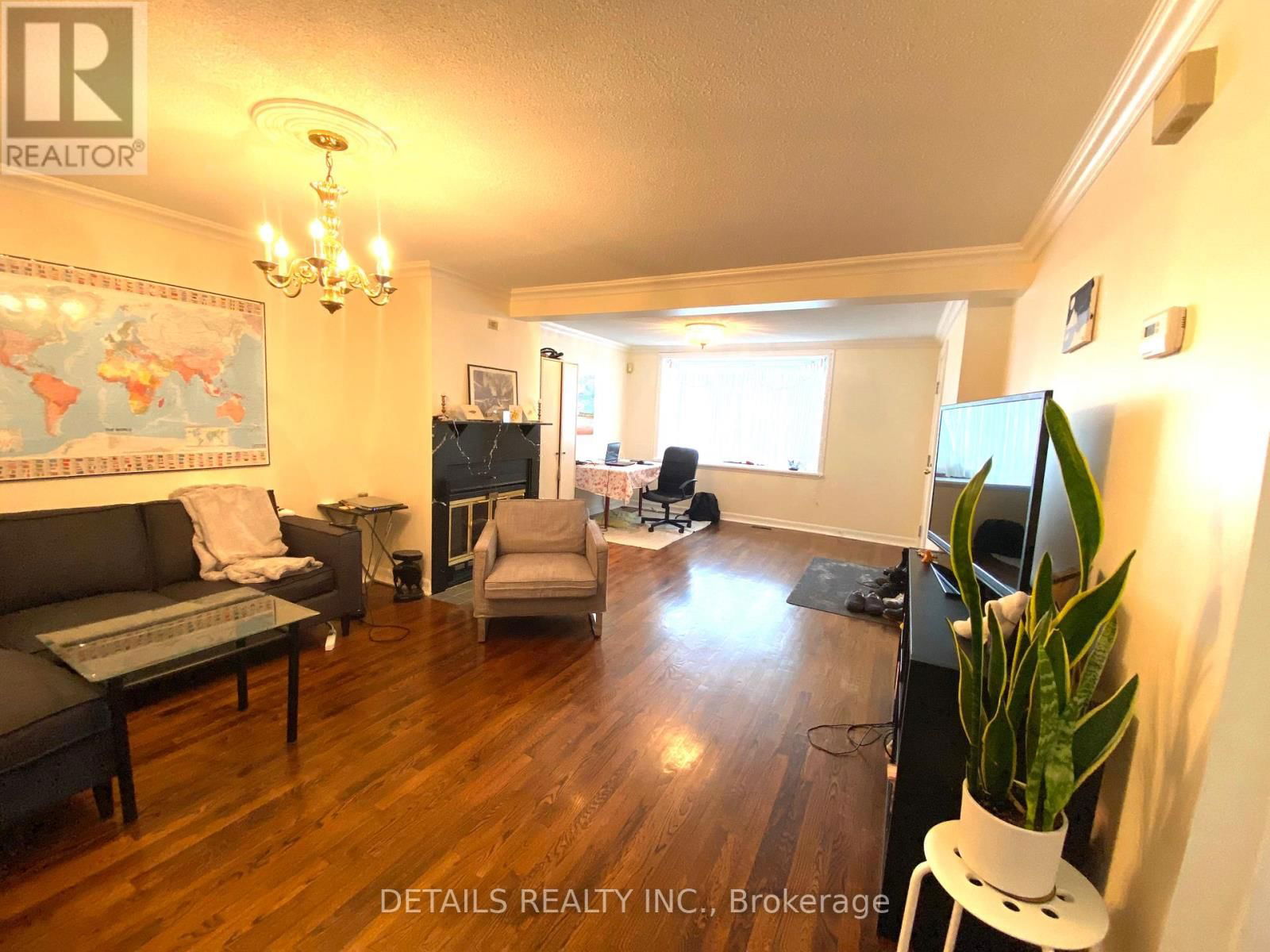 Unit 1 - 9 GILMOUR STREET Image 3