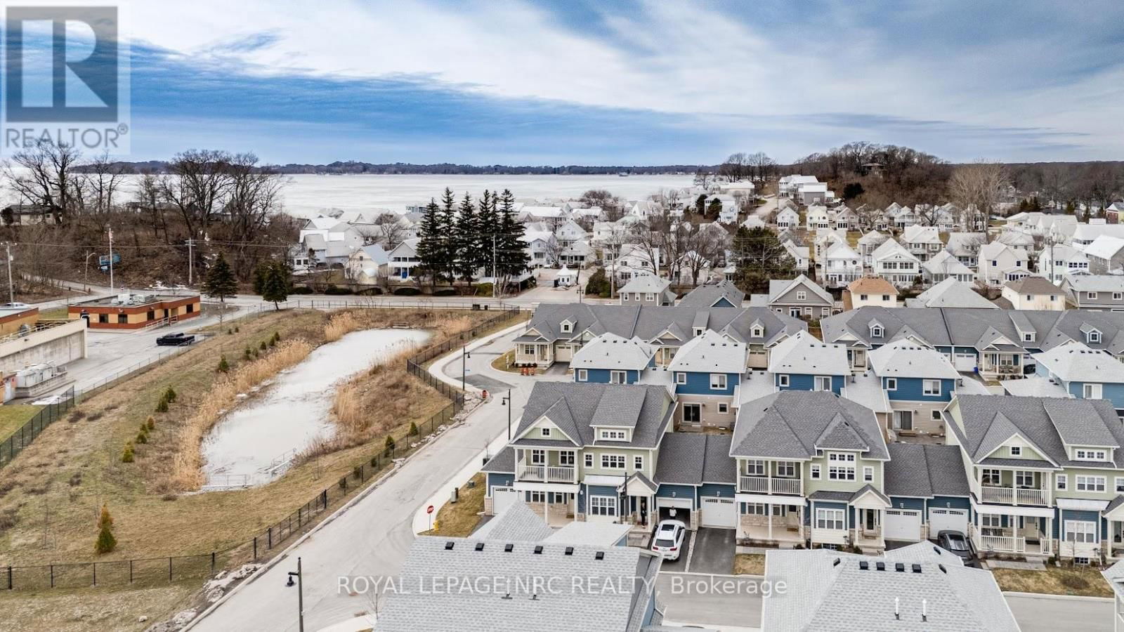 B - 12 SHORES LANE Image 32