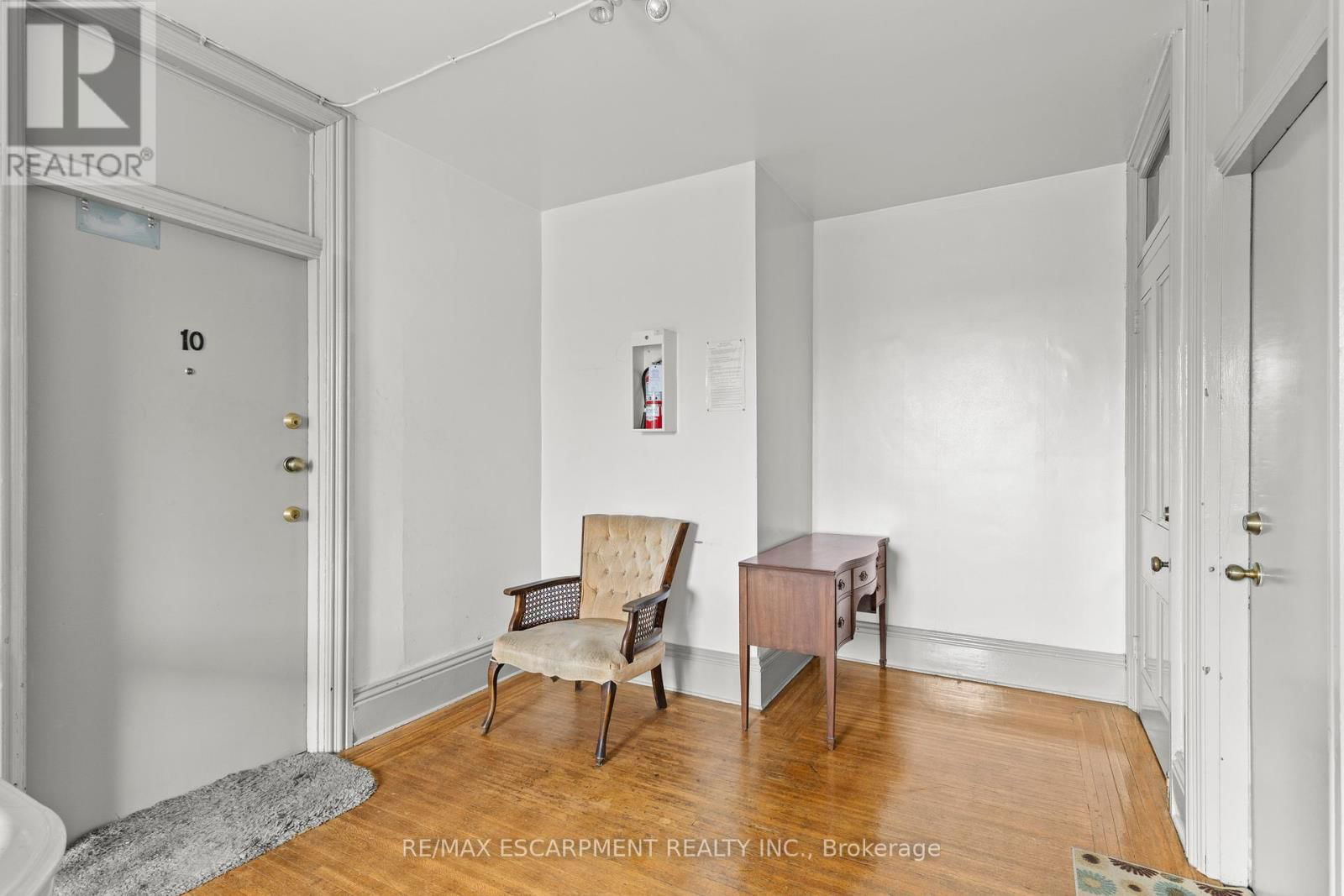 17 WEBBER AVENUE Image 25