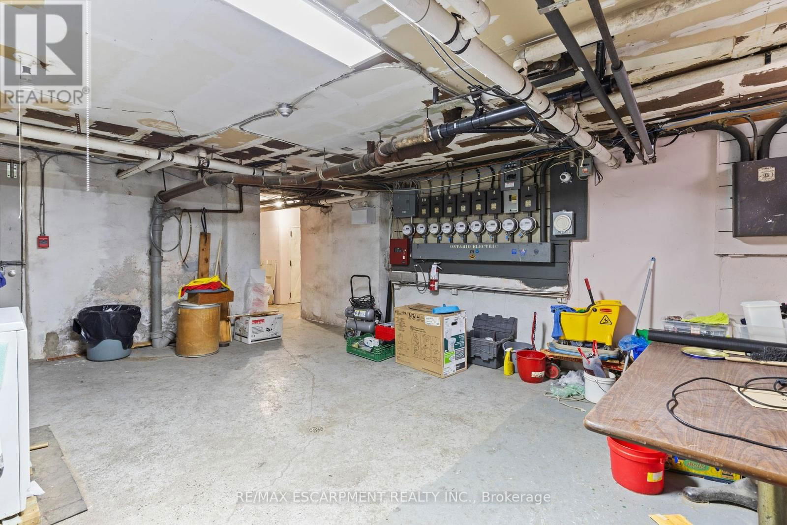 17 WEBBER AVENUE Image 32
