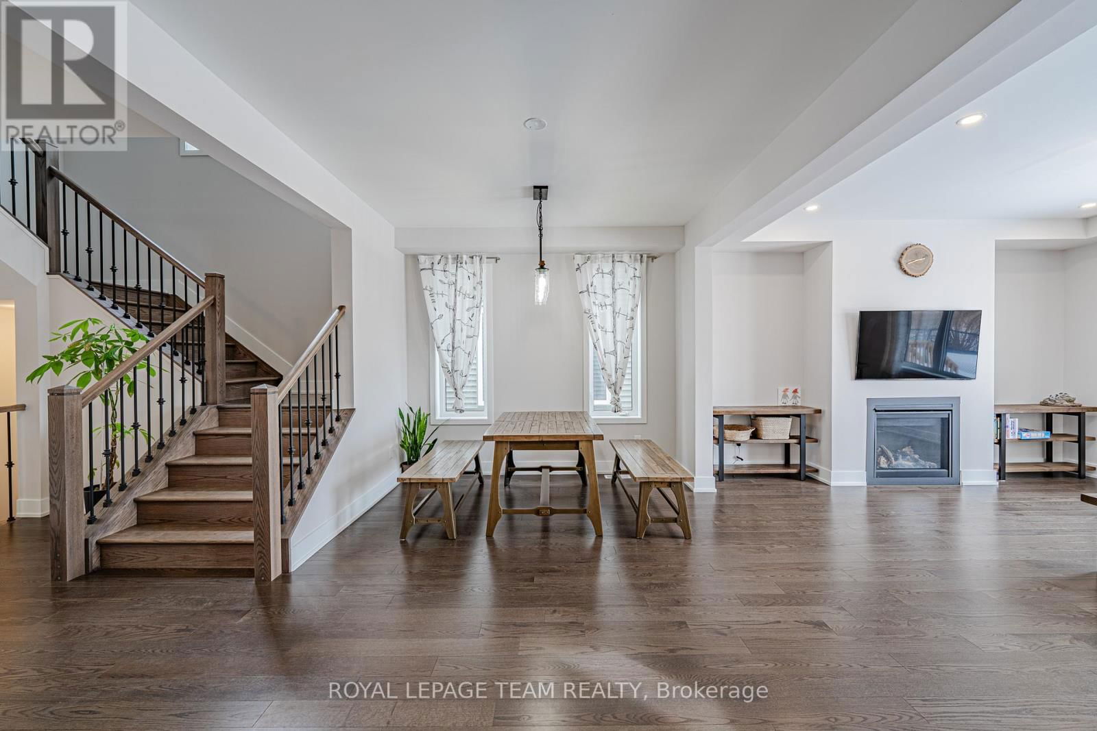 863 MOONRISE TERRACE Image 10