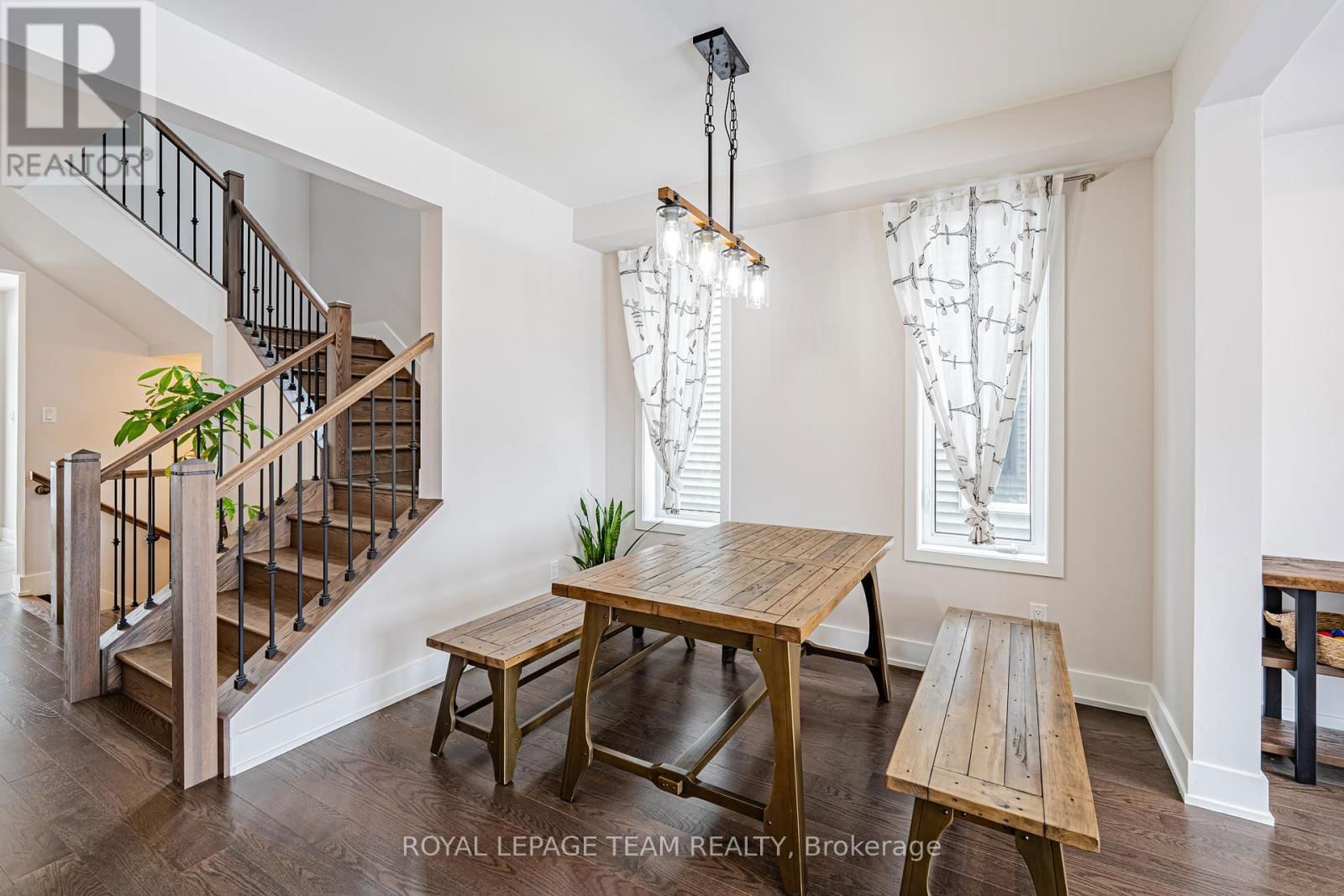 863 MOONRISE TERRACE Image 11