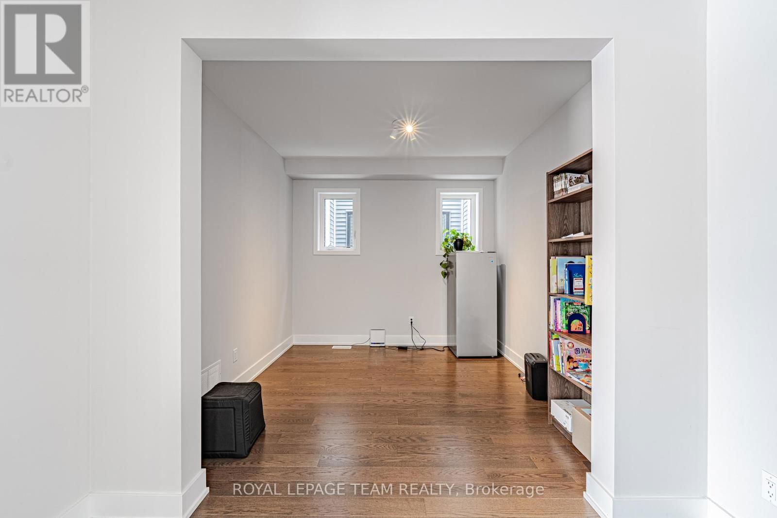 863 MOONRISE TERRACE Image 13