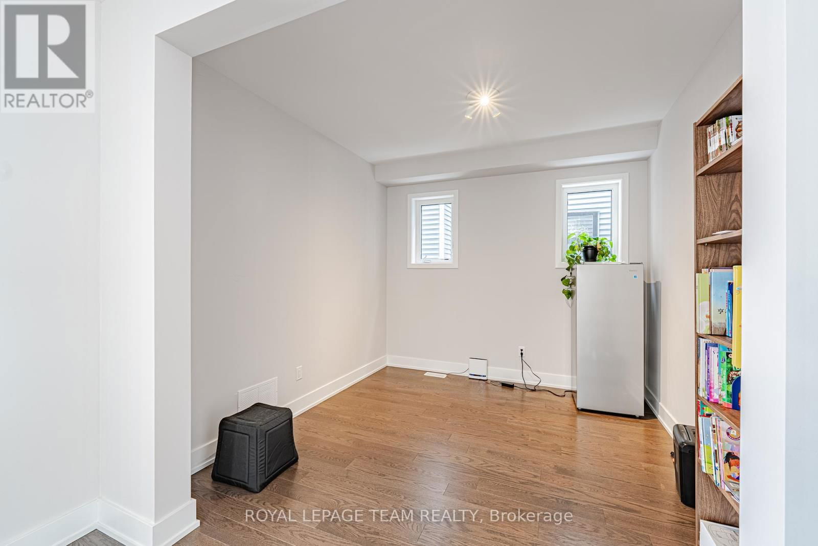 863 MOONRISE TERRACE Image 14
