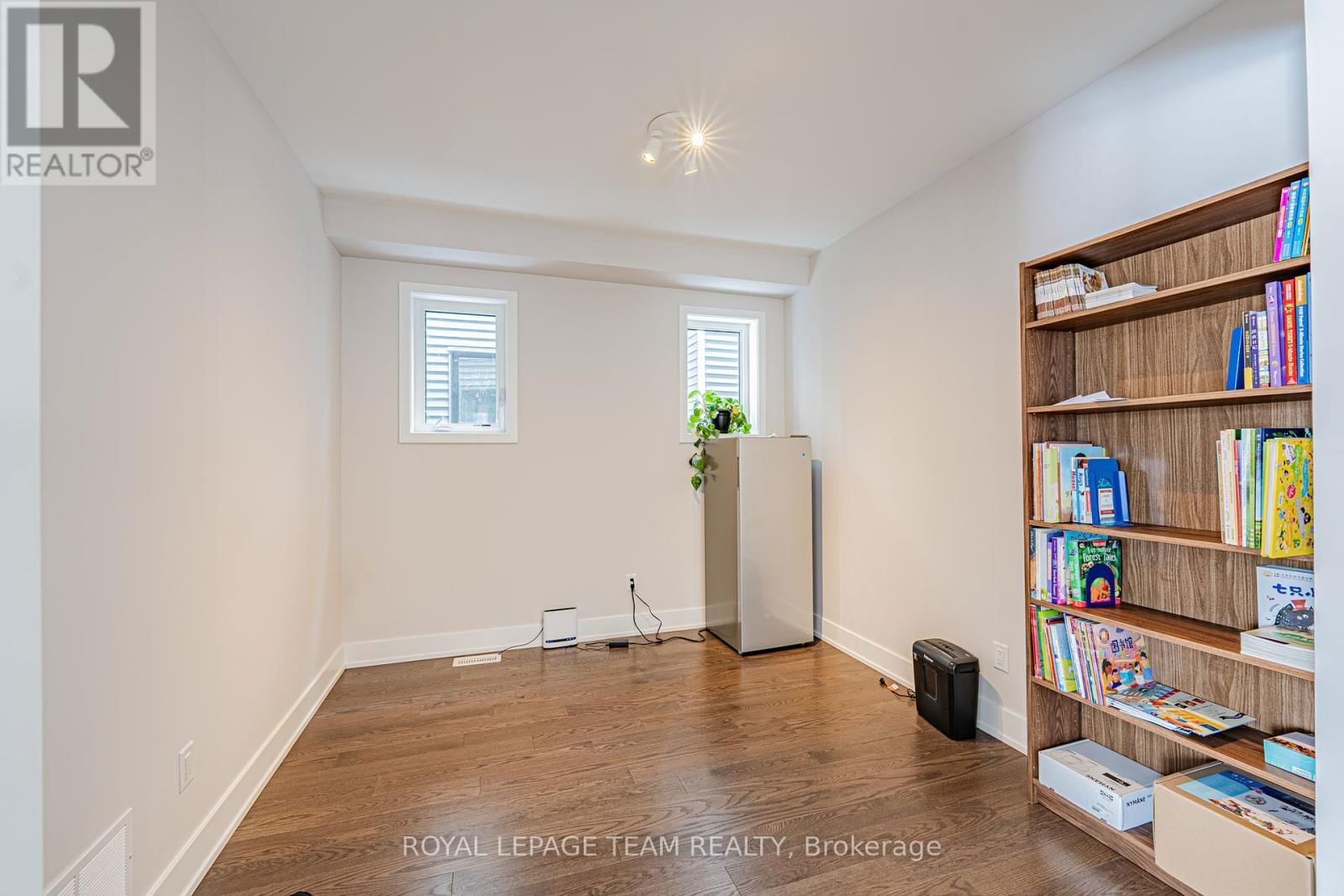 863 MOONRISE TERRACE Image 15