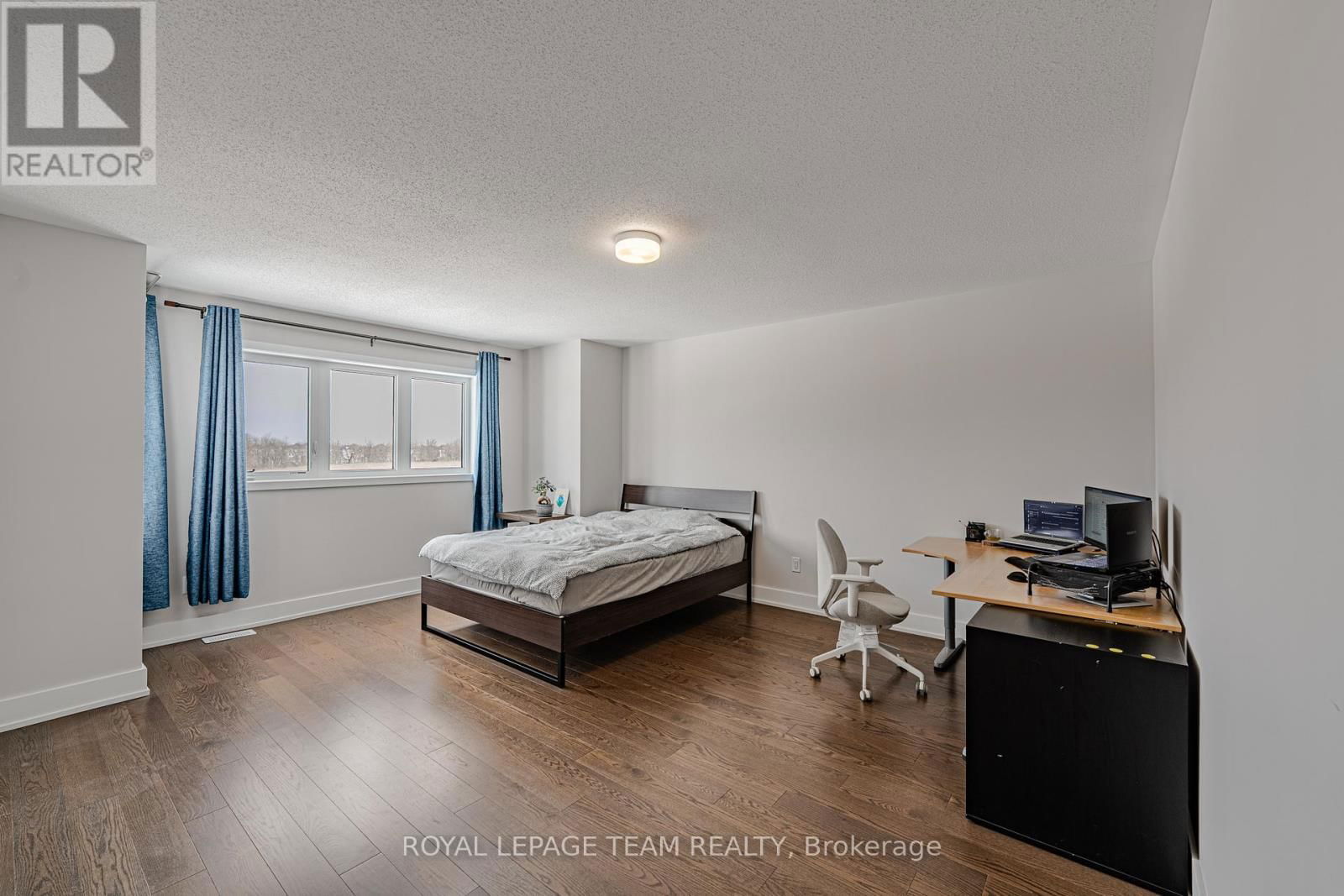 863 MOONRISE TERRACE Image 30