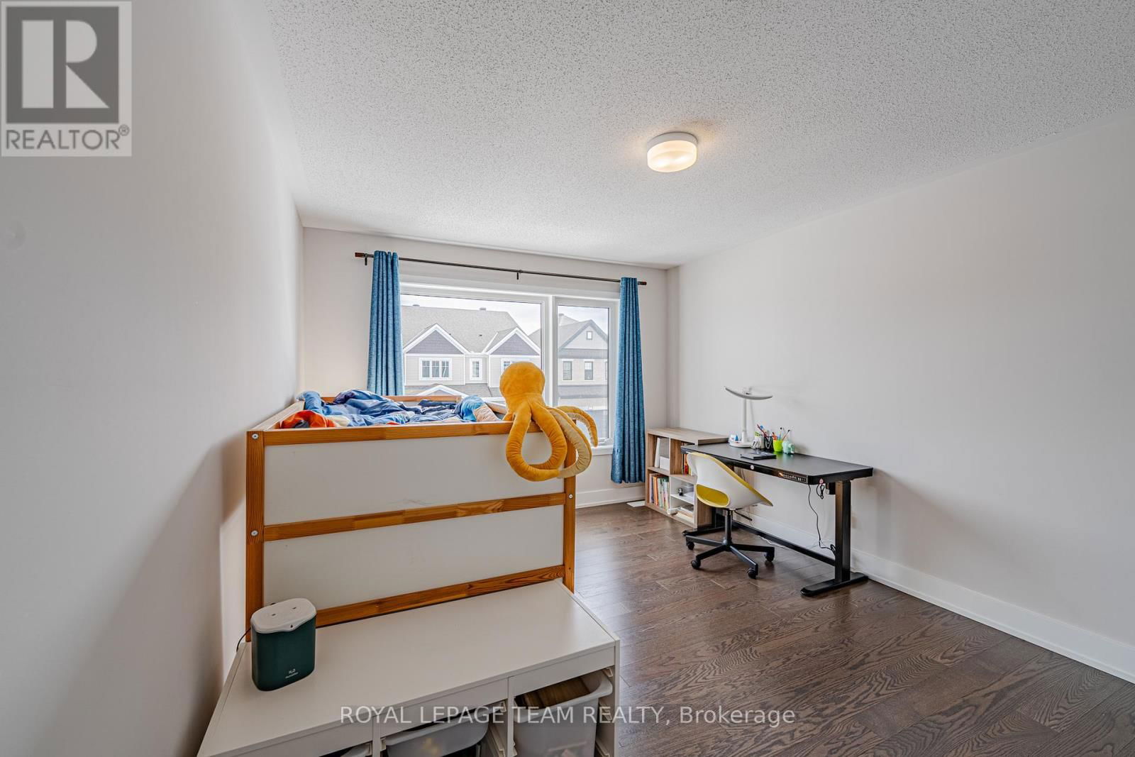 863 MOONRISE TERRACE Image 35