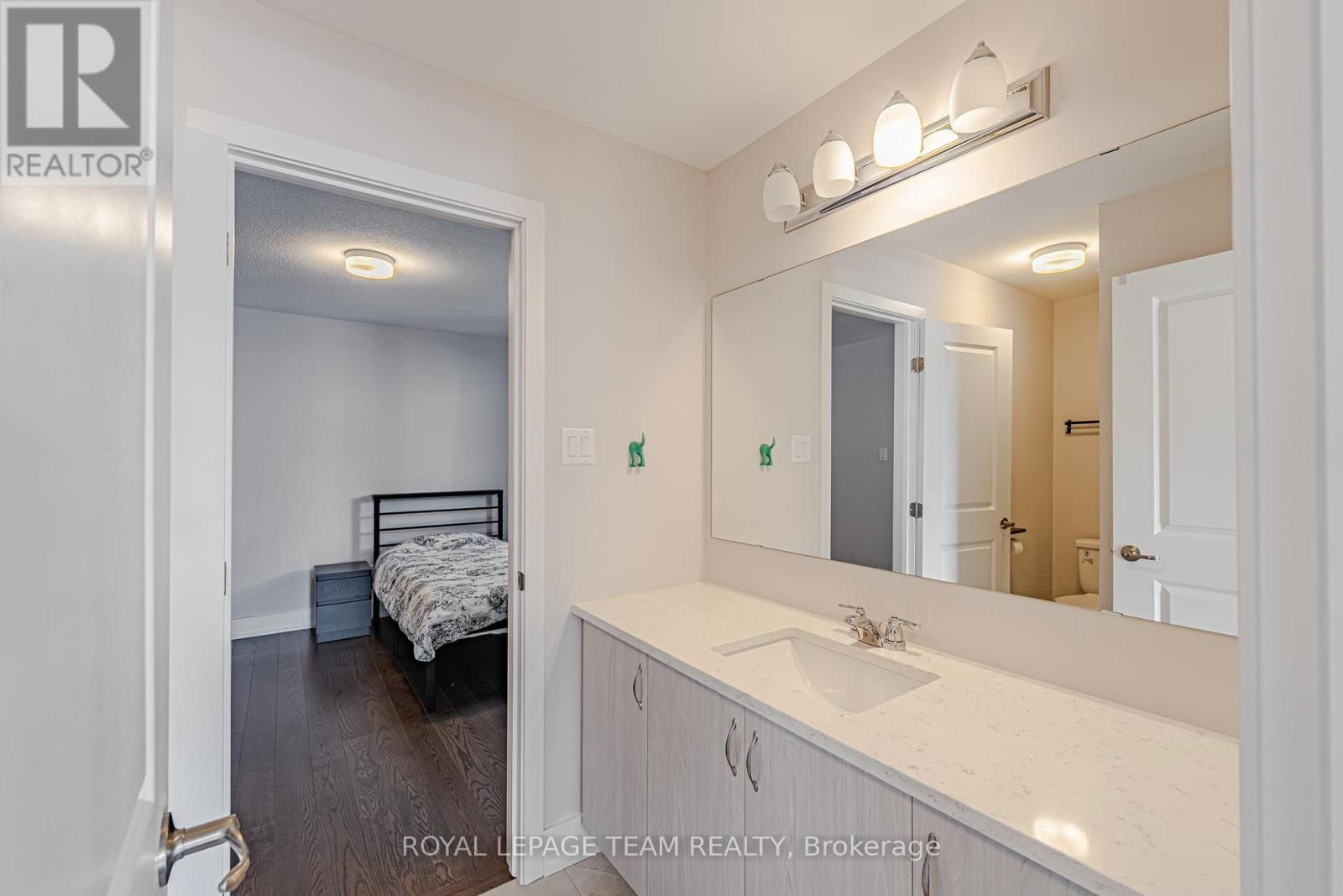 863 MOONRISE TERRACE Image 37