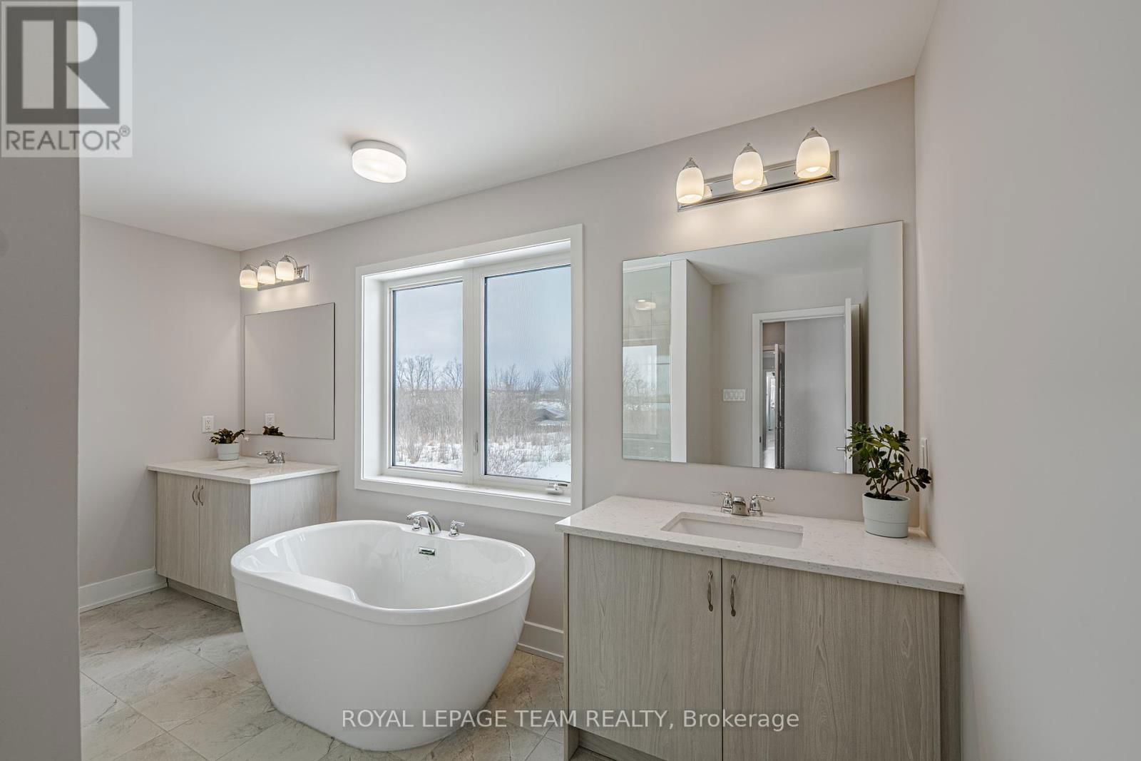 863 MOONRISE TERRACE Image 39