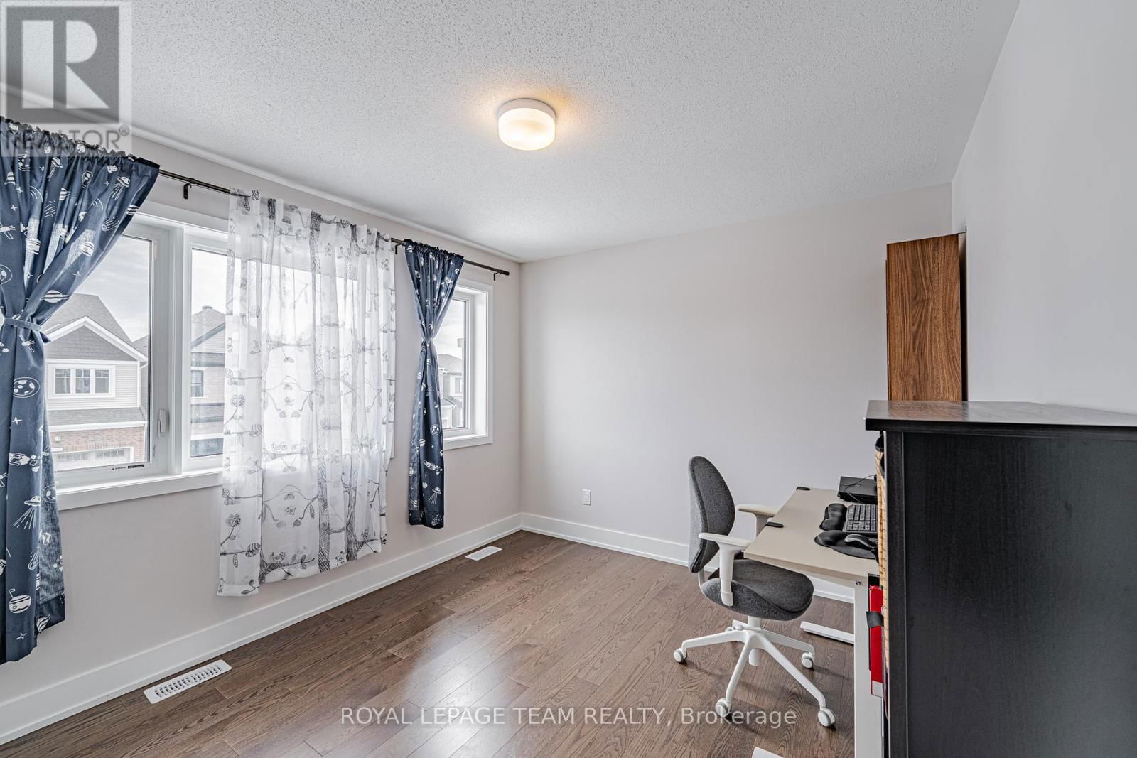 863 MOONRISE TERRACE Image 43