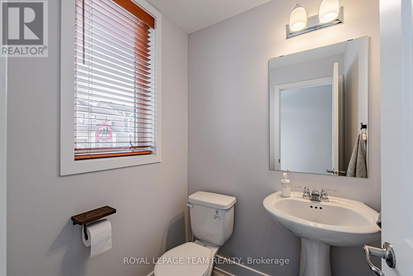 863 MOONRISE TERRACE Image 5