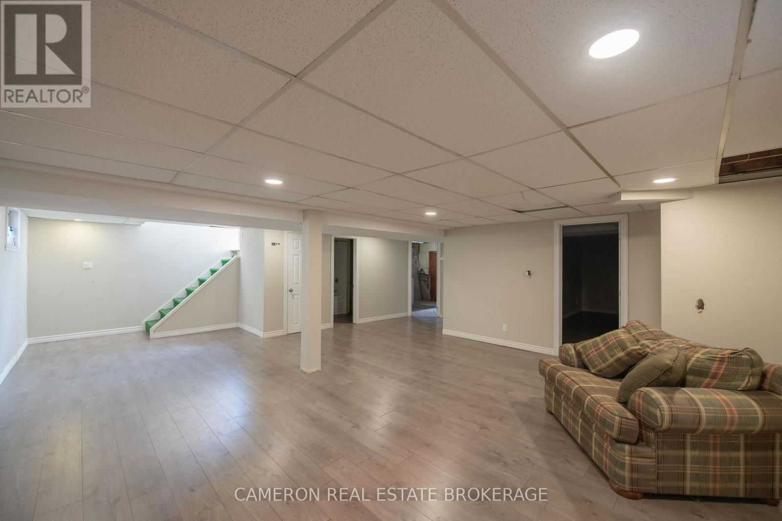 606 GUY STREET Image 12