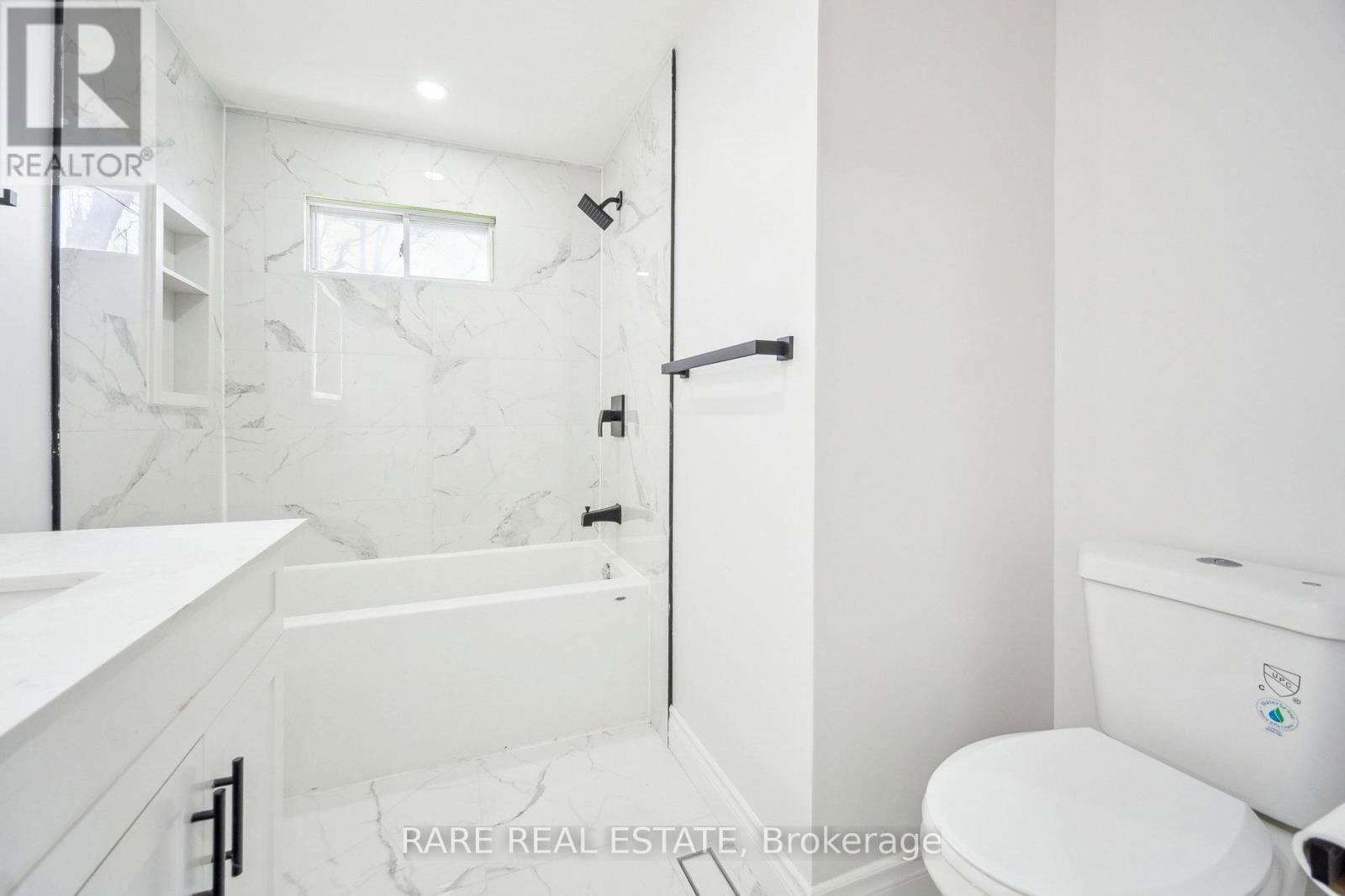 314 LAUGHTON CRESCENT Image 12