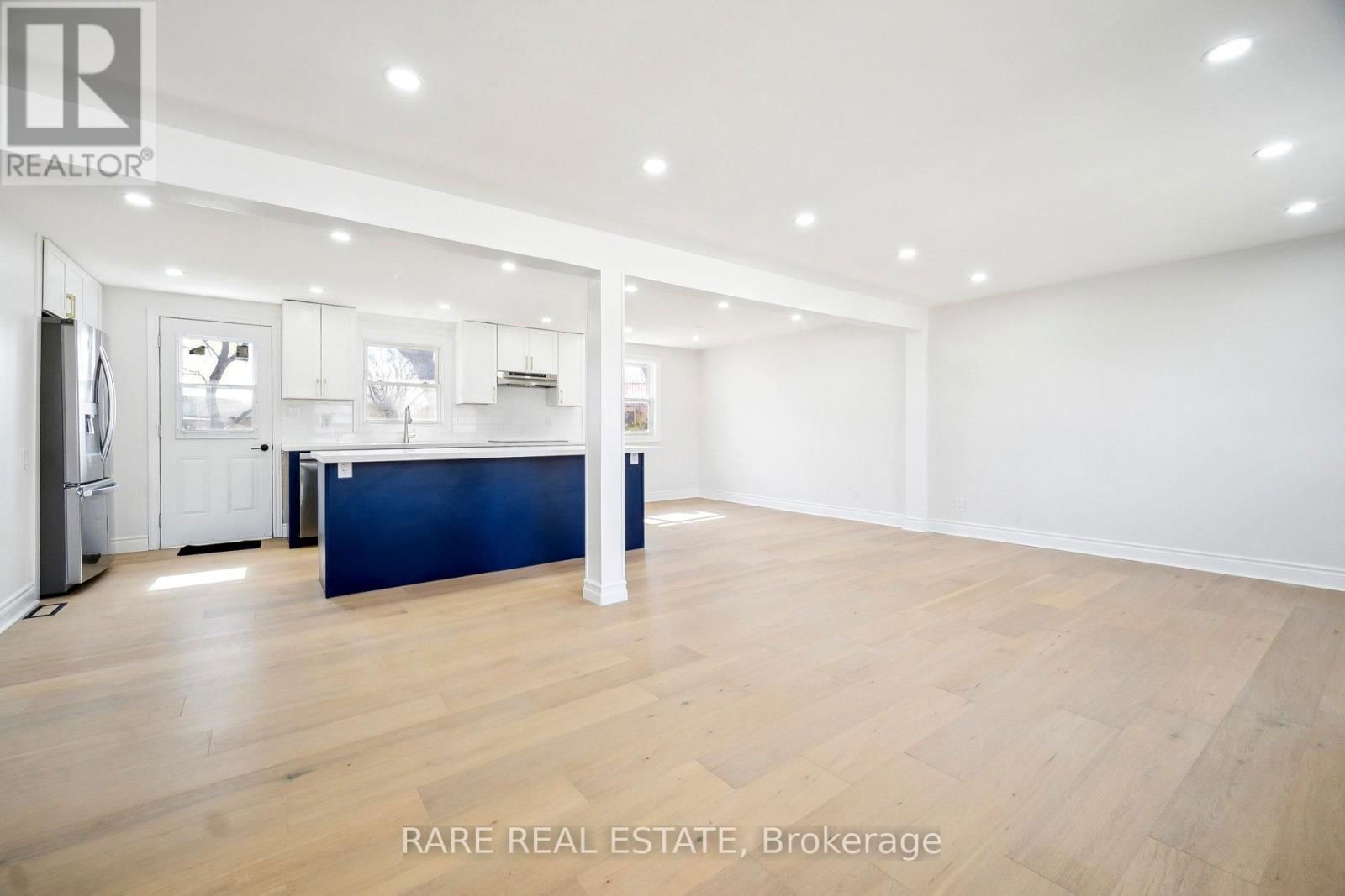 314 LAUGHTON CRESCENT Image 5