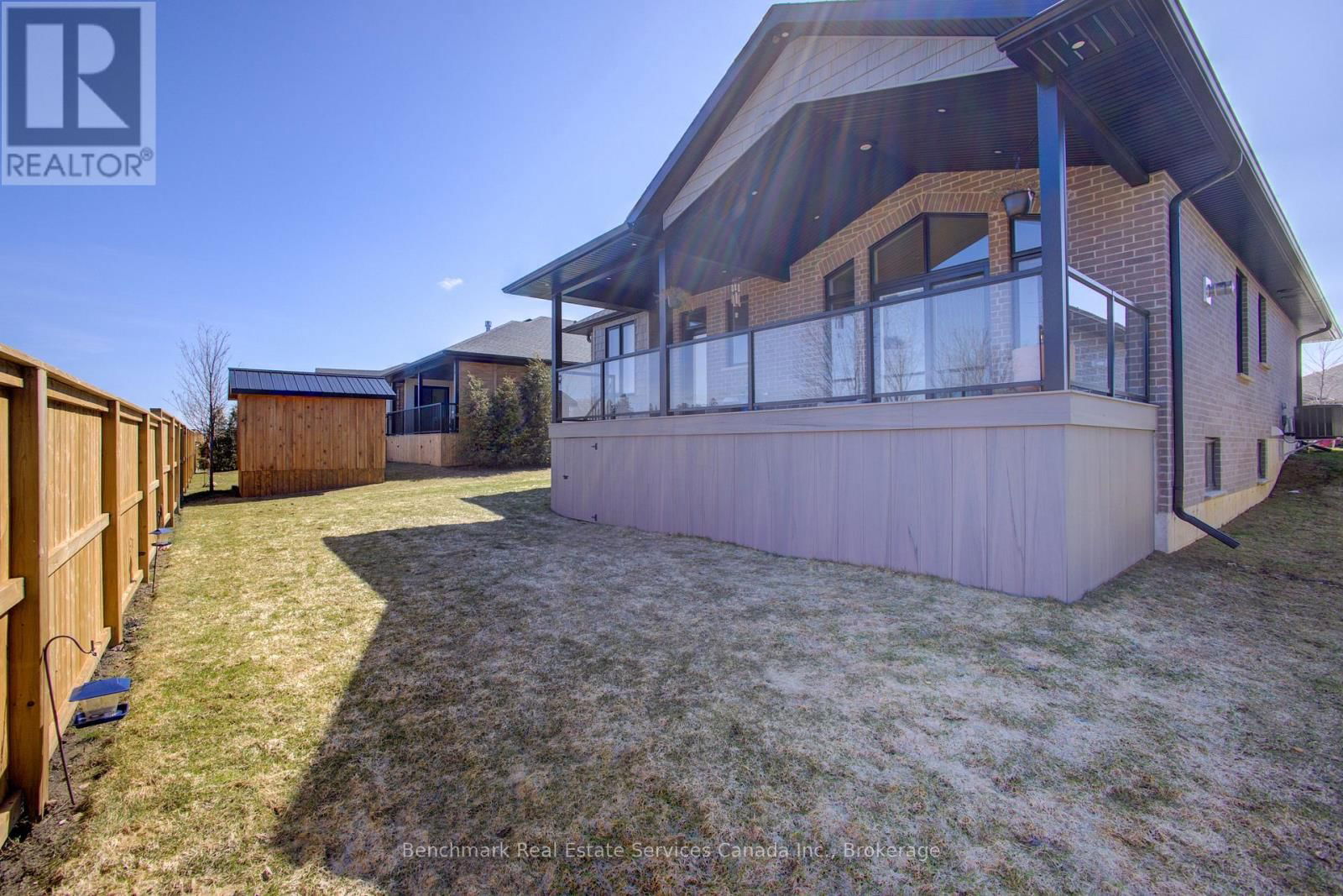 19 WINCHESTER CRESCENT Image 31