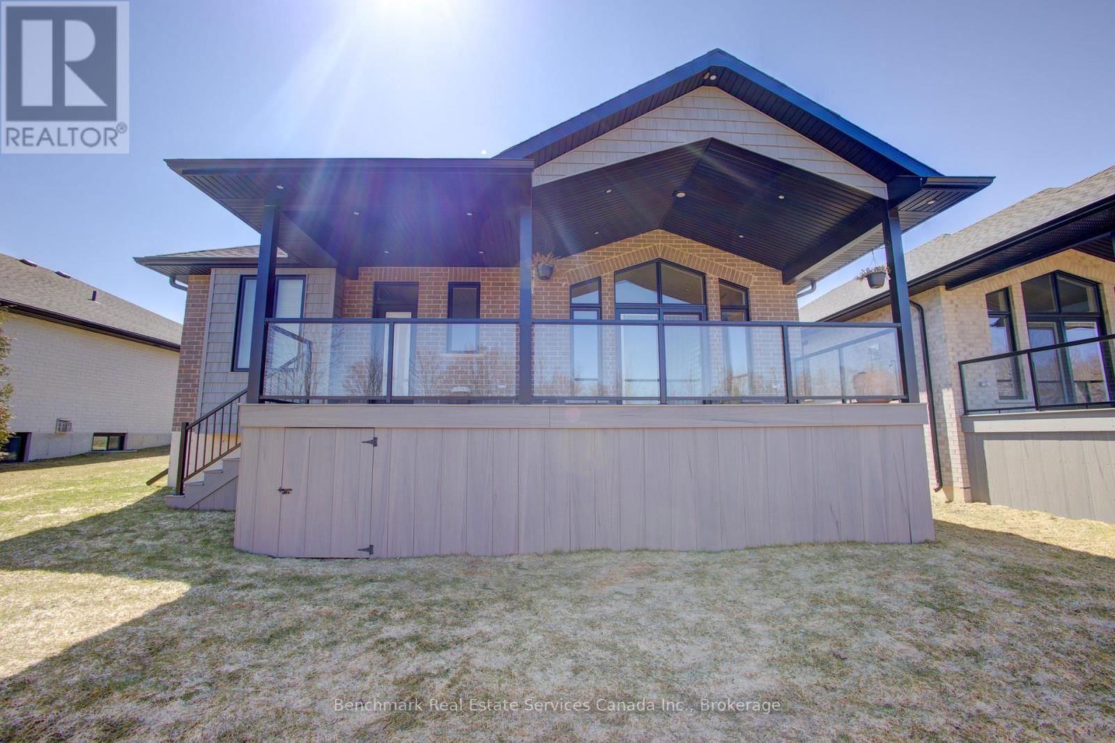 19 WINCHESTER CRESCENT Image 32