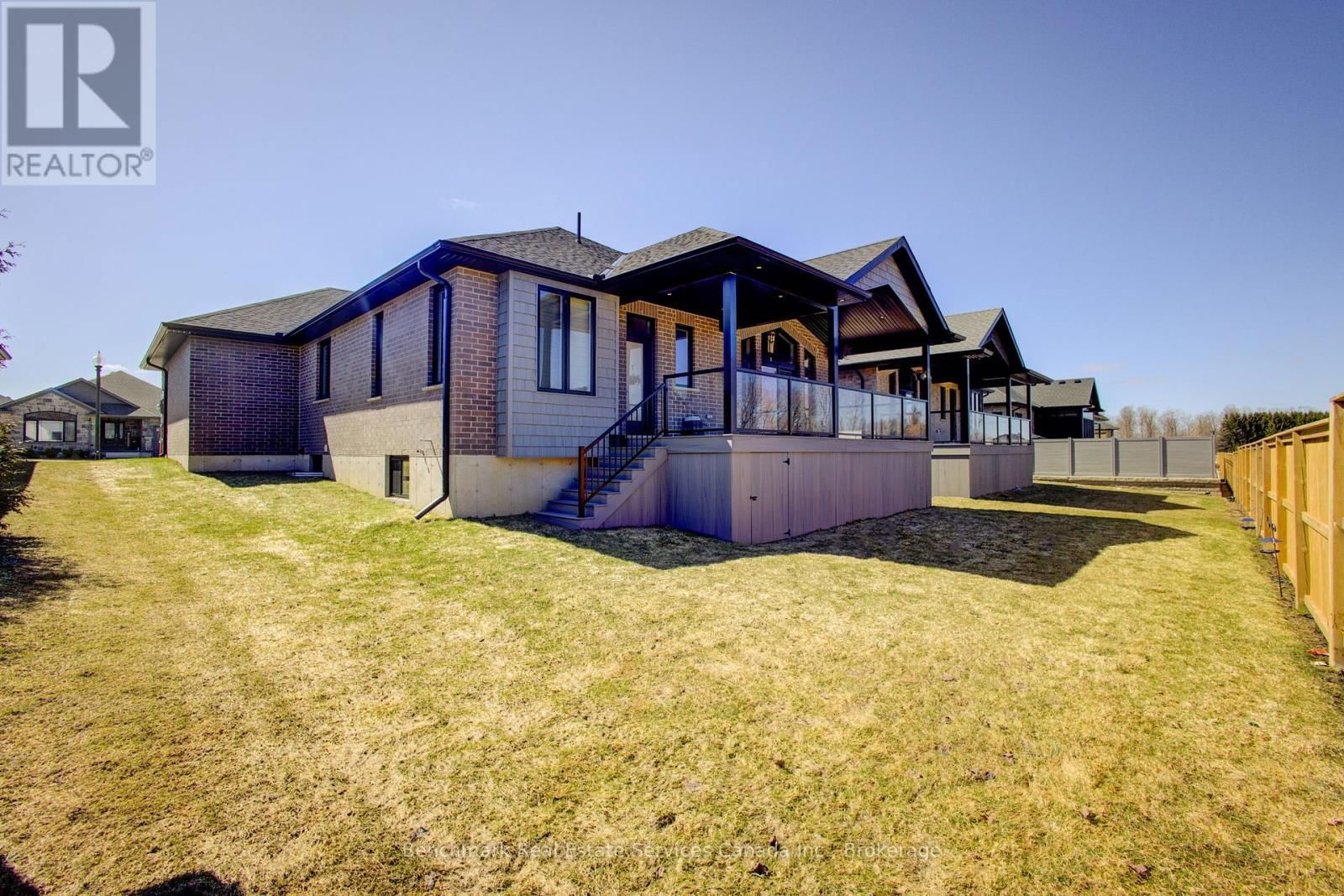 19 WINCHESTER CRESCENT Image 33