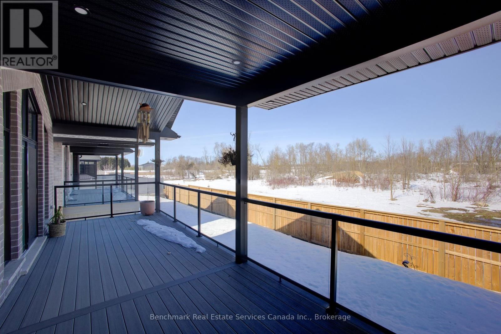 19 WINCHESTER CRESCENT Image 35
