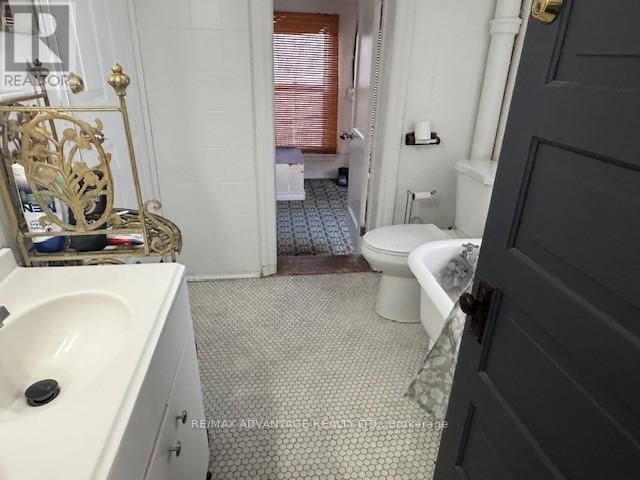 191 WHARNCLIFFE ROAD SOUTH Image 14