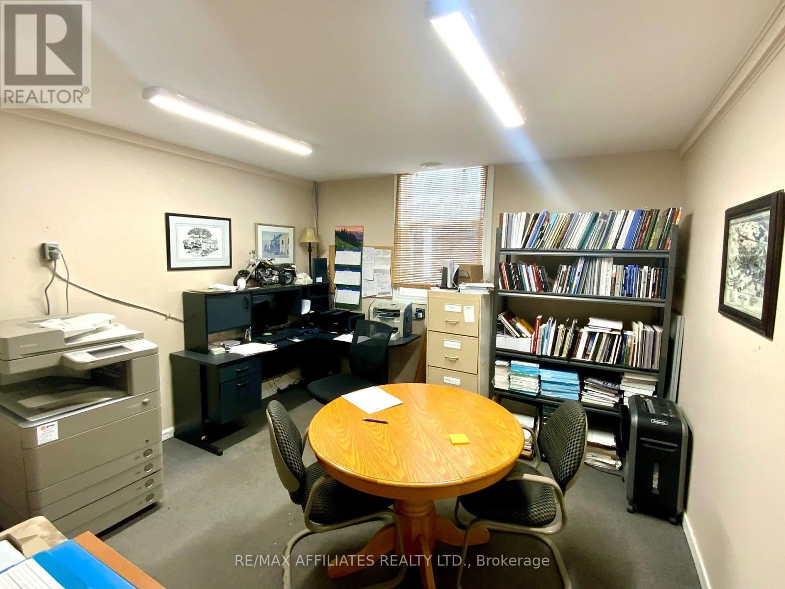 51 ABBOTT STREET NORTH Image 12