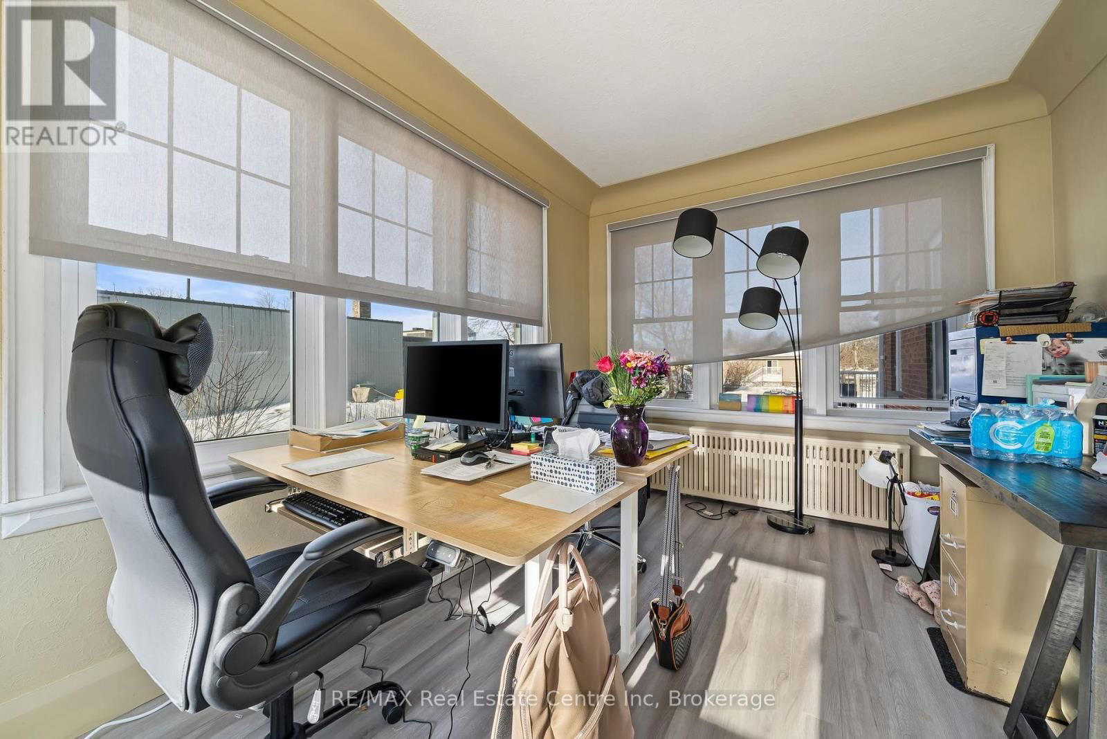 24 LINDSAY STREET Image 11